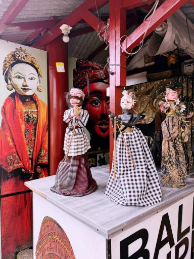木と魂：バリ島を象徴する木彫りの操り人形 🪵。 | Trip.com バリ島