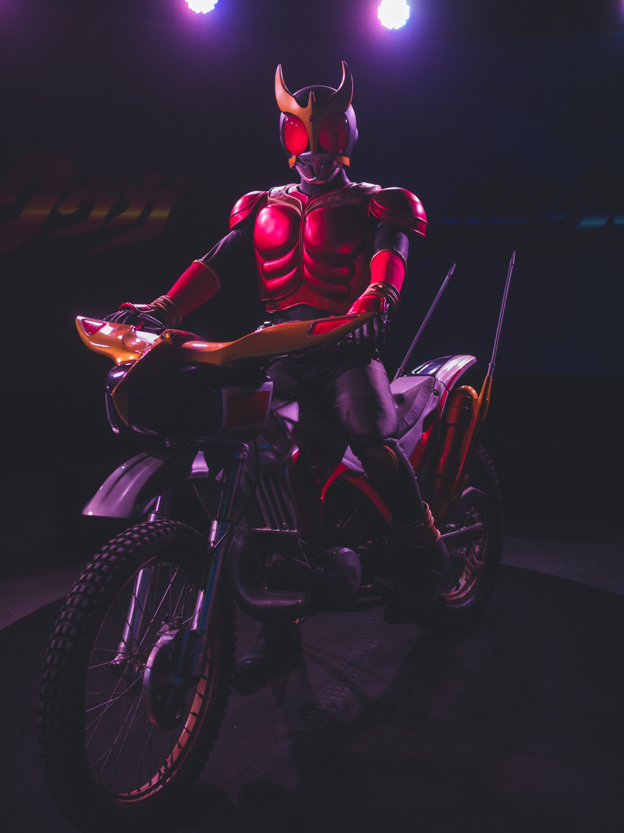 まさか「仮面ライダークウガ」と握手できるなんて 今回の展示は本当に 