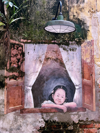     Stepping Back into Chinatown’s Past
