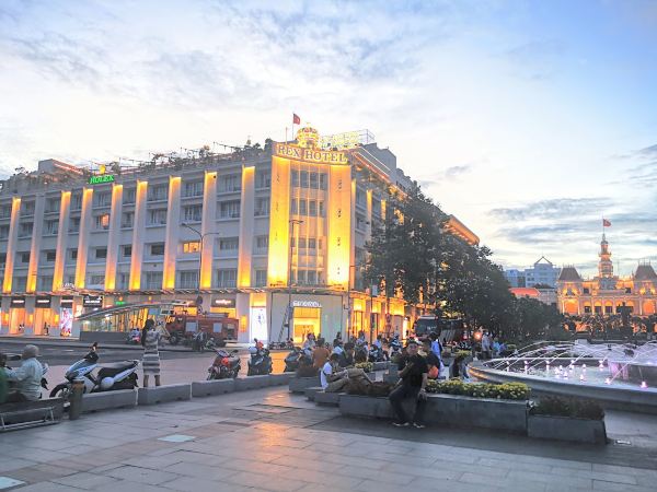 ホーチミン市の老舗ラグジュアリー】レックス ホテル サイゴン！100年