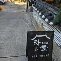 Explore old Korea for Cheap