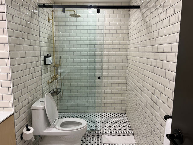 Chic and Stylish Stay at The Anndore House, Toronto 🇨🇦