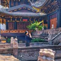 Luohan Arhat Temple in Chongqing 