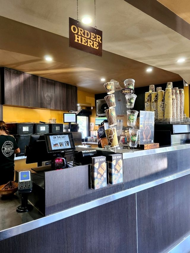 🇦🇺 A Cozy Coffee Stop in Boondall, Queensland, Australia