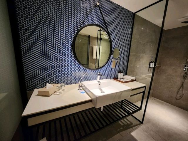 “Mercure Cenang Langkawi: Modern Comfort by the Beach with Heartfelt Hospitality”