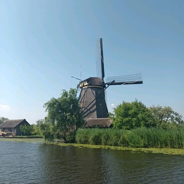 The beautiful windmills of Kinderdijk, Hollan