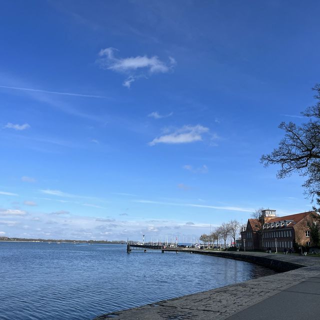 Schillanlagen.. beautiful park and the sea