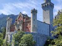 The Amazing Neuschwanstein Castle  🏰