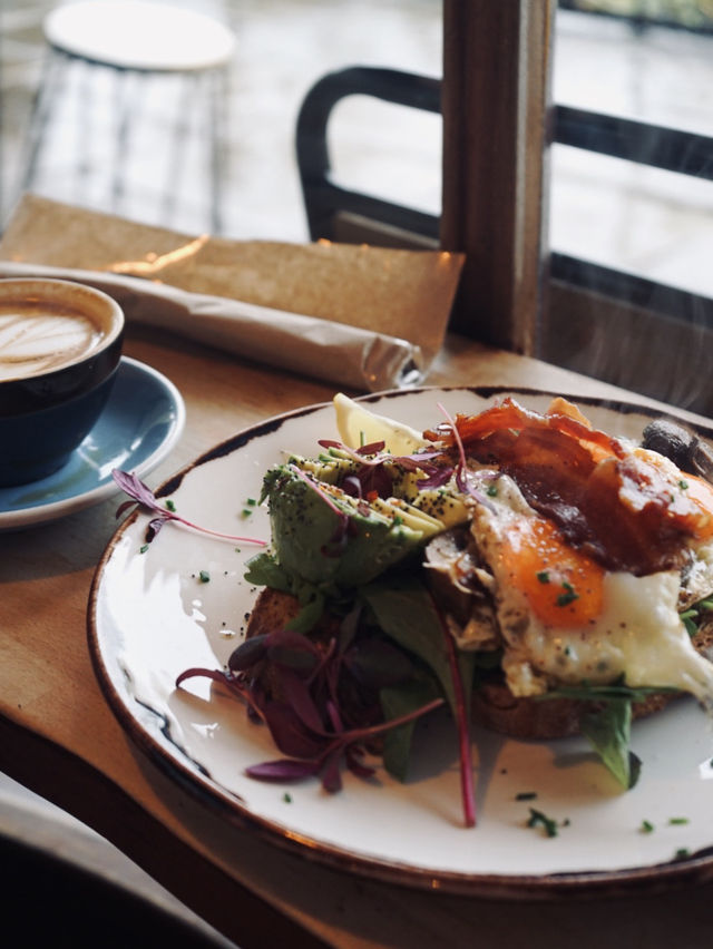 London | Brilliant Australian brunch in London near dock