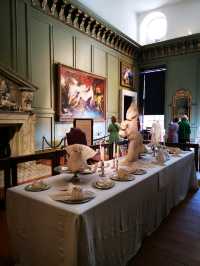 Hampton Court Palace: Royal Tales and Timeless Beauty