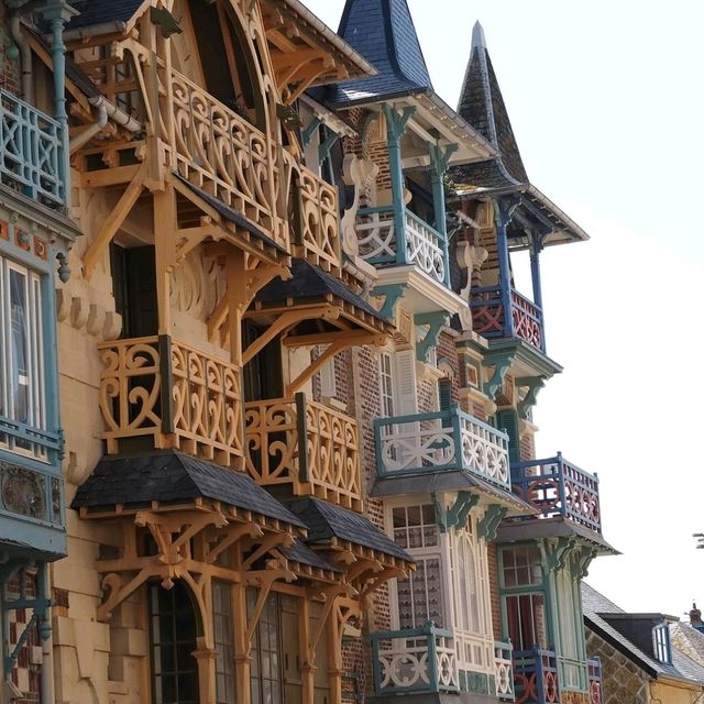 🌊 Mers-les-Bains: Seaside Charm Beneath the Cliffs of Normandy 🏖🇫🇷