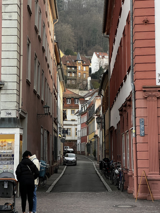 Wandering through Heidelberg feels like stepping into a storybook 🏰
