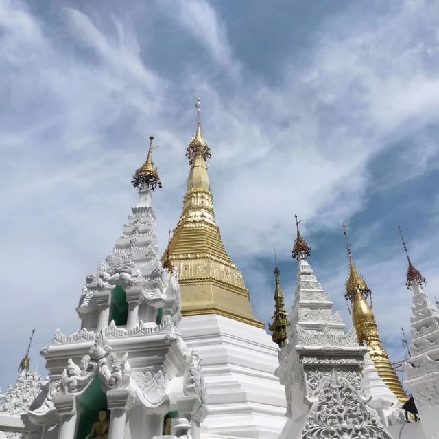 走進緬甸仰光翡翠山