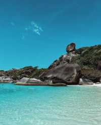 🌞 Nature's canvas painted in hues of blue and green - Similan's masterpiece! 🌊🌴