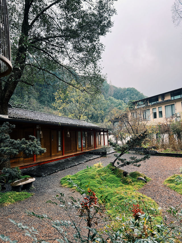 峨眉山景區/拈花溪私湯民宿