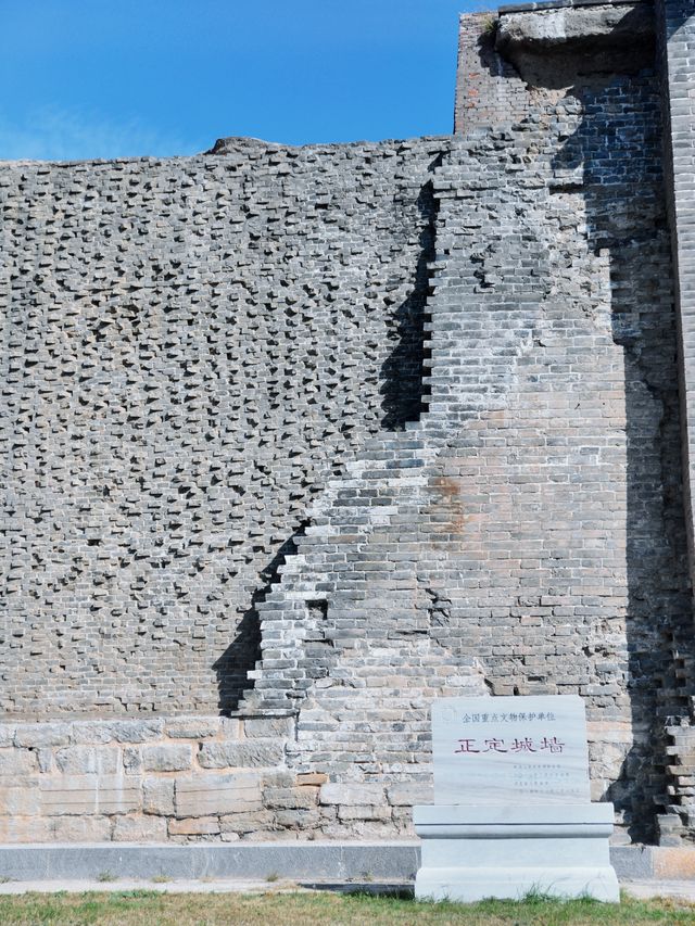 國內現存不多的明代城牆，長度超過古都西安