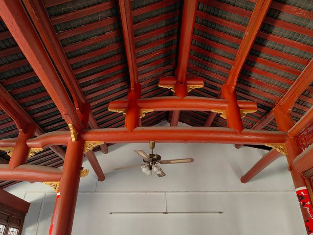 廣東興寧西郊社區馬路下大王屋
