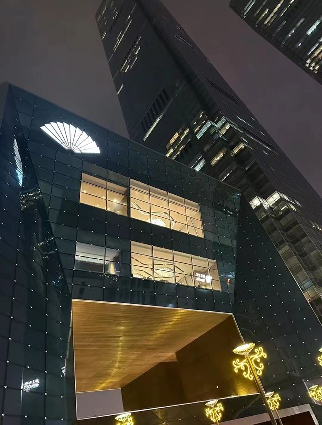現代人最偉大的療癒方式酒店躺平！