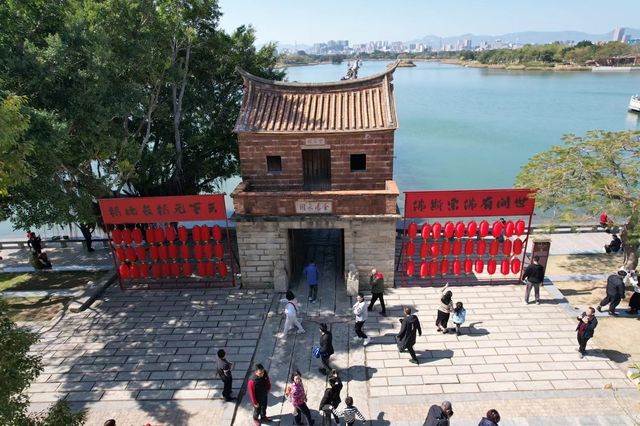 「海上生廟，廟裡看海」——泉州洛伽寺，海天佛國的絕美打卡地