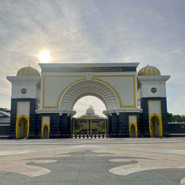 GRAND PALACE IN MALAYSIA. 