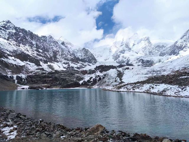 琼穆剛日雪山
一個掉進雪山懷抱的地方