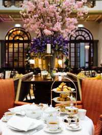 🌟 Florence's Finest: Luxury & Elegance at The St. Regis 🏰✨