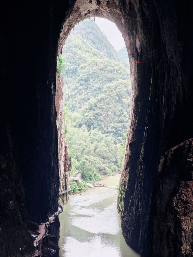 貴州紫雲格凸河：喀斯特地貌的神秘之旅！