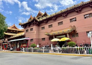 This is the most beautiful street in Tianshui. 