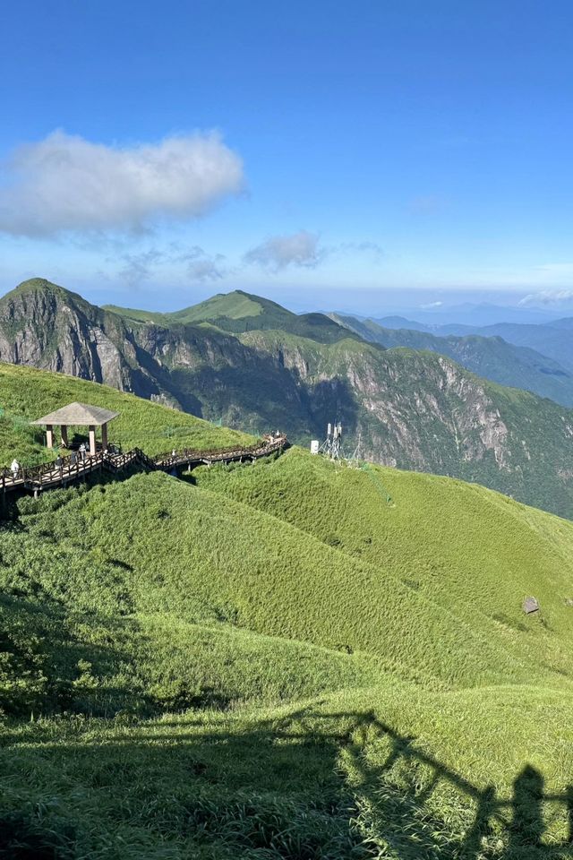 武功山｜快跑  山頂全是吊帶。