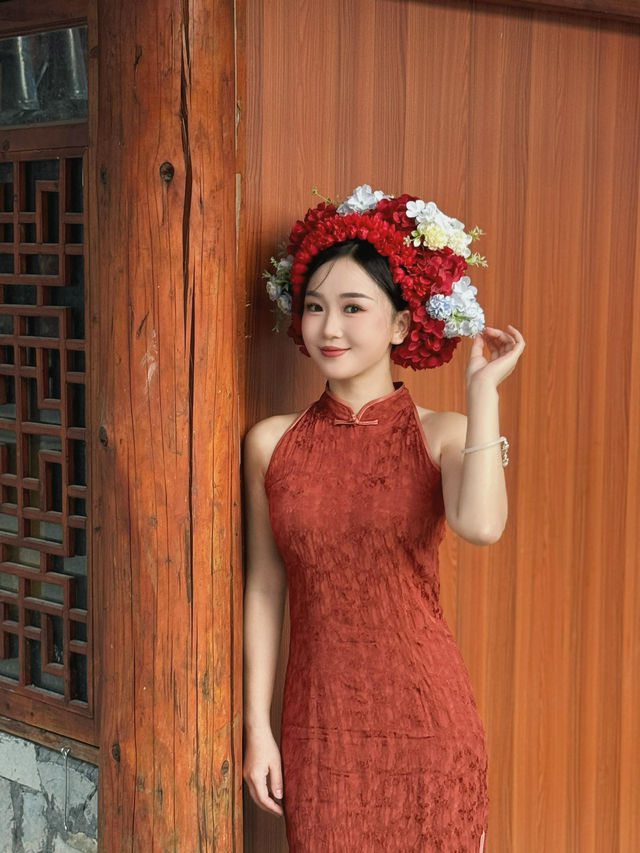 Girls！來苗寨當一回哈妮公主吧！|||。