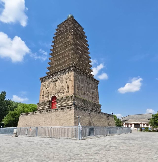 朝陽雙塔。