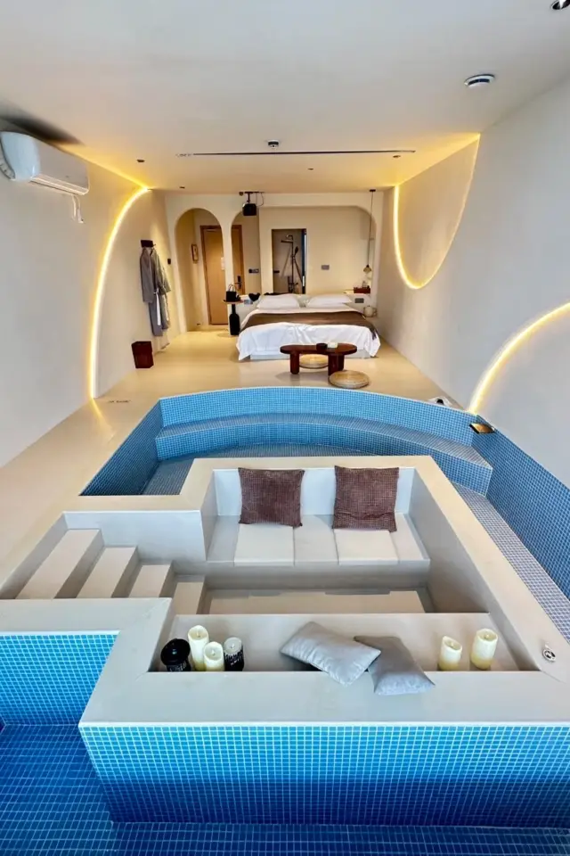 惠州！雙月灣！新開的！民宿內有泳池！誰懂。