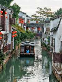 The Old Town of Lijiang, a Chinese tourist attraction ✨