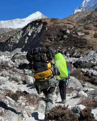 阿瑪達布朗：雪山腳下的壯麗之旅