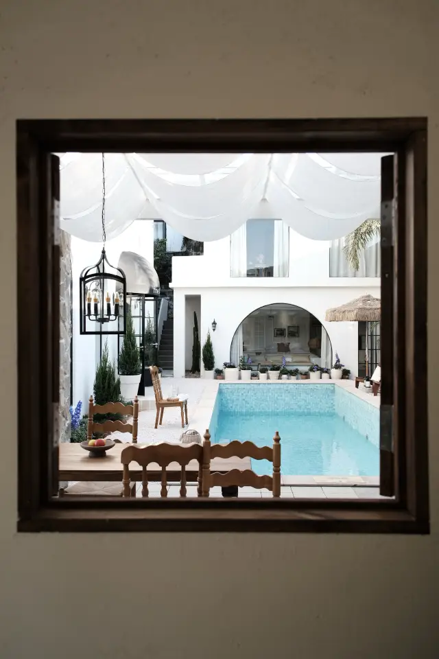 Staycation|Accidentally Entered a "Southern French Manor"