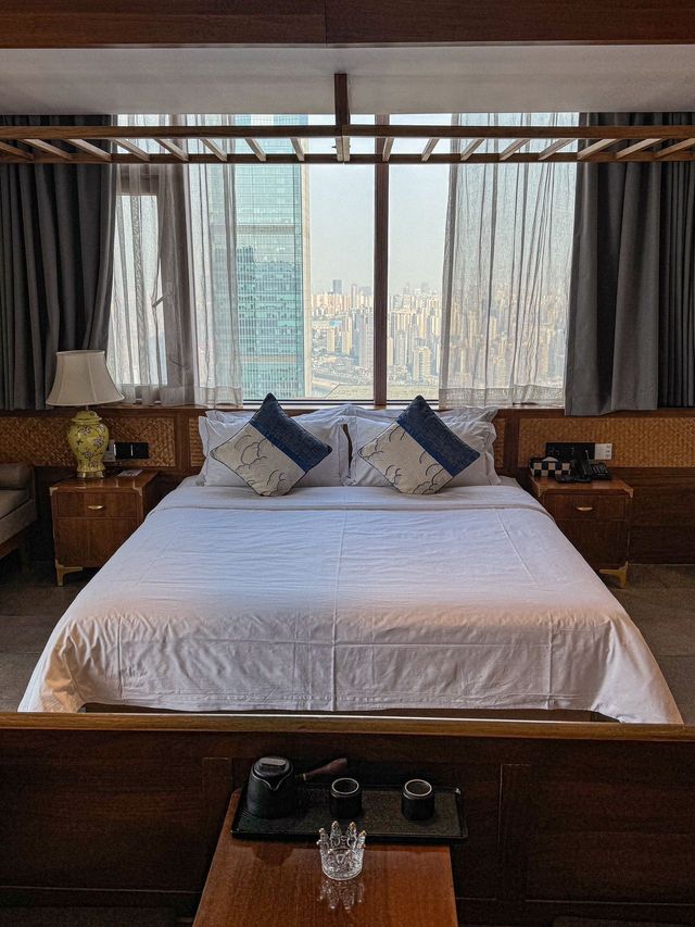 重慶高空酒店！俯瞰渝中半島的景色