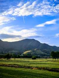 推窗見山，這個民宿我能住一輩子