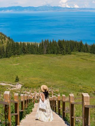 When visiting Sayram Lake, be sure to set aside 3 hours for Pine Tree Head
