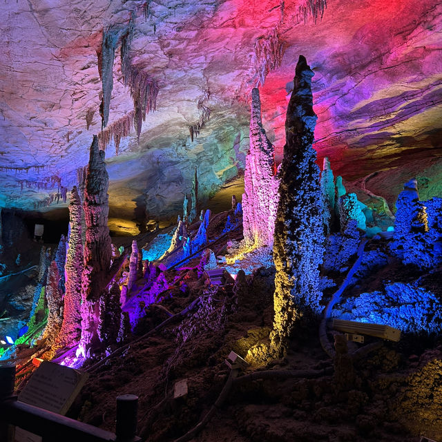 Detailed 1 Day (of 4) Itinerary for Zhangjiajie - Grand Canyon and Yellow Dragon Cave