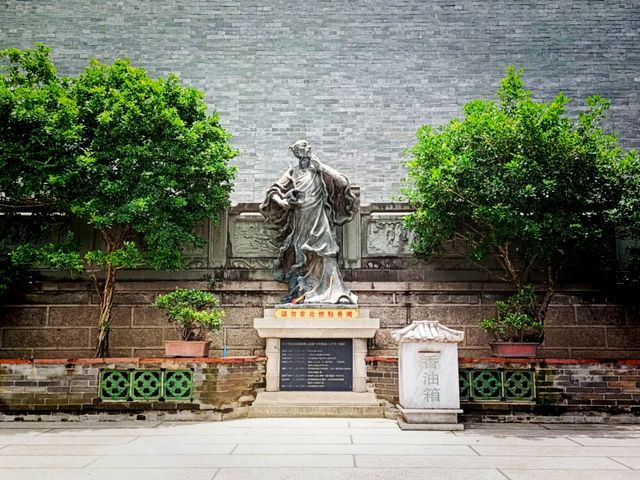 The Heartbeat of Hope: Sik Sik Yuen Wong Tai Sin Temple