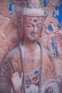 麥積山｜1600年前的「東方微笑」