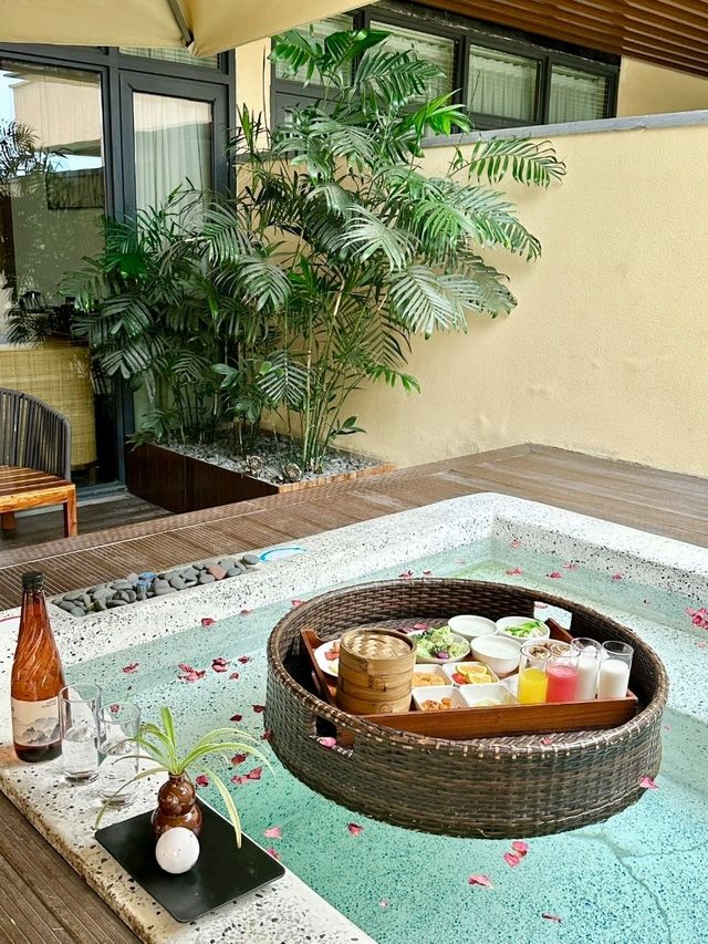 Spring Mountain Hotel at the Foot of Qingcheng Mountain is totally my spiritual home!** 🏡  