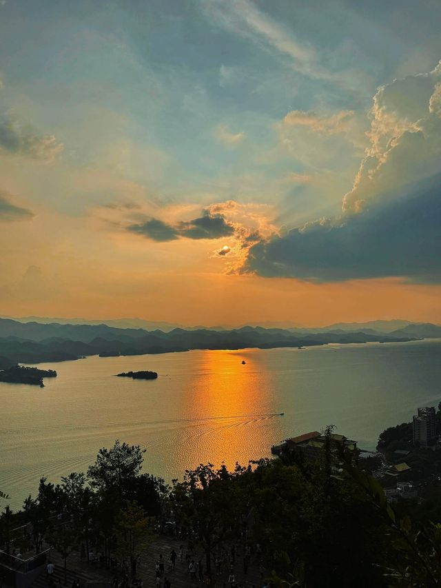 江浙滬避暑頂配！千島湖神仙玩法，朋友圈問爆了！