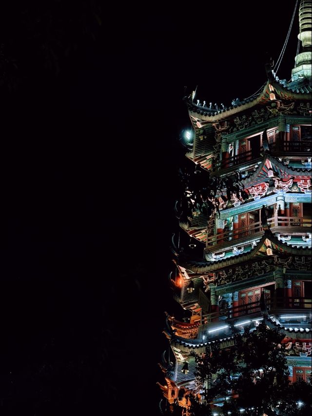 桂林夜遊必打卡!日月雙塔美到窒息 桂林夜遊必打卡!日月雙塔美到窒息