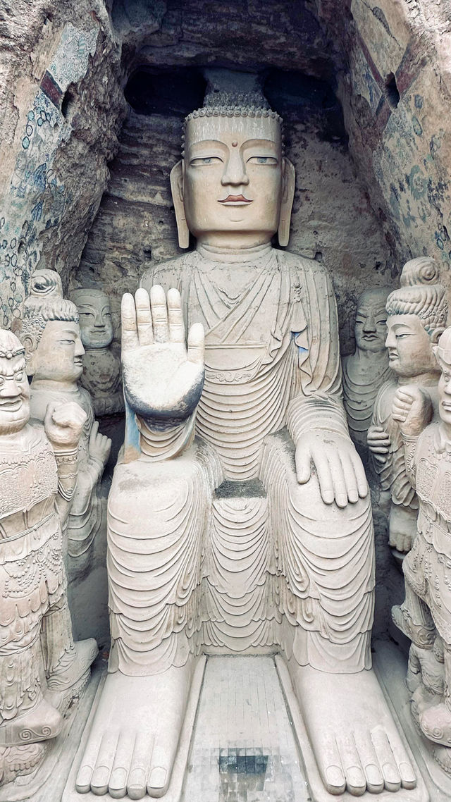 歷經千年,近看還是很震撼的 歷經千年,近看還是很震撼的