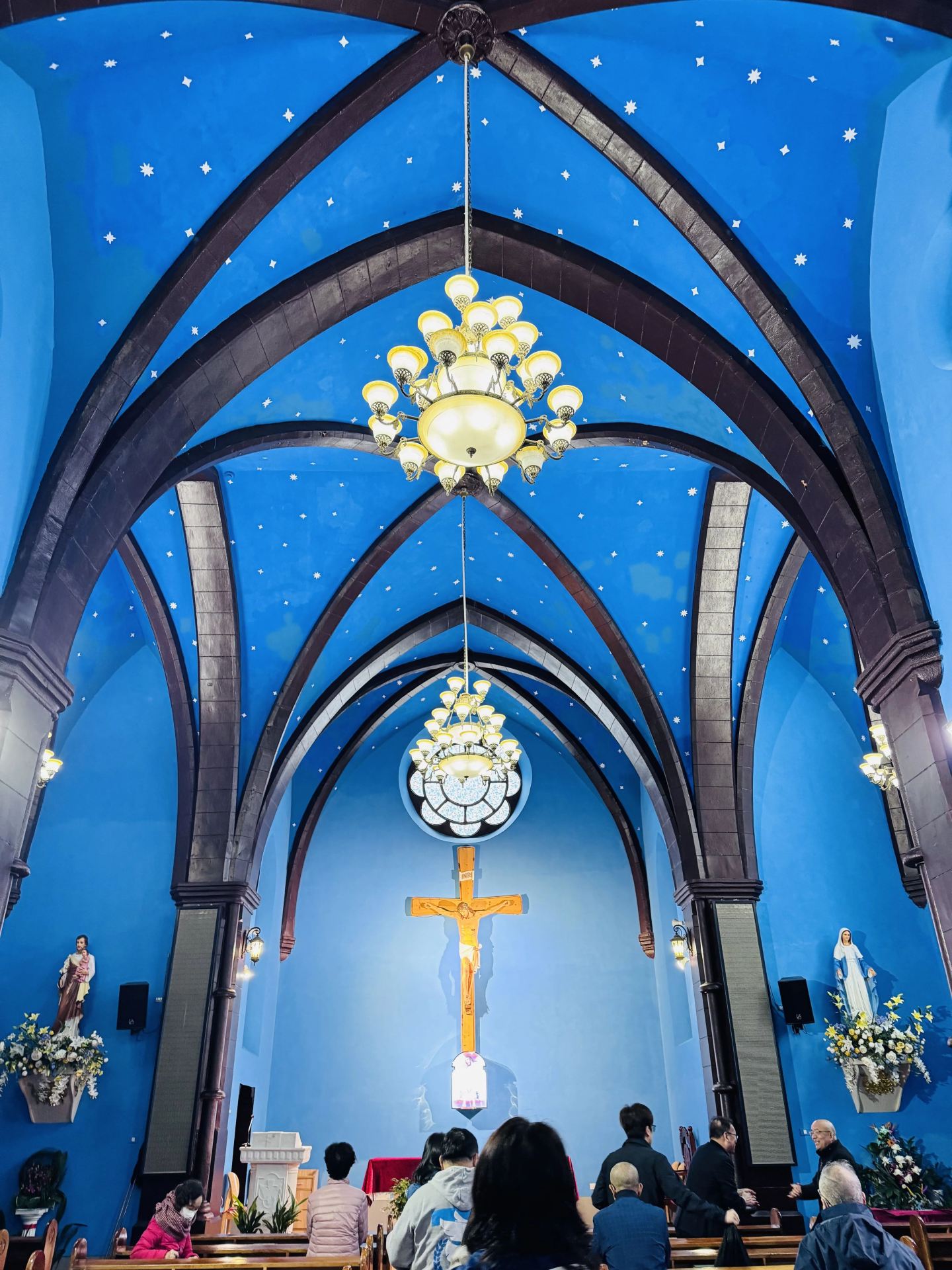 Wuhan Blue Transportation Station Road Church