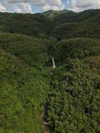 Самый большой водопад на Хайнане Китай