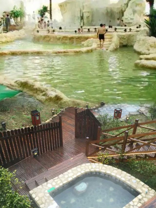 秋冬封神！廬山西海這家溫泉酒店讓我賴到不想走