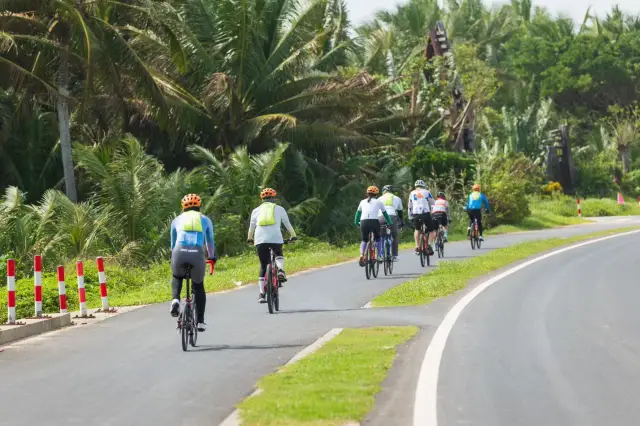 5 Days 4 Nights Cycling Tour on Hainan Island You Must Experience～
