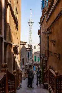 闖進了一千零一夜的夢境裡